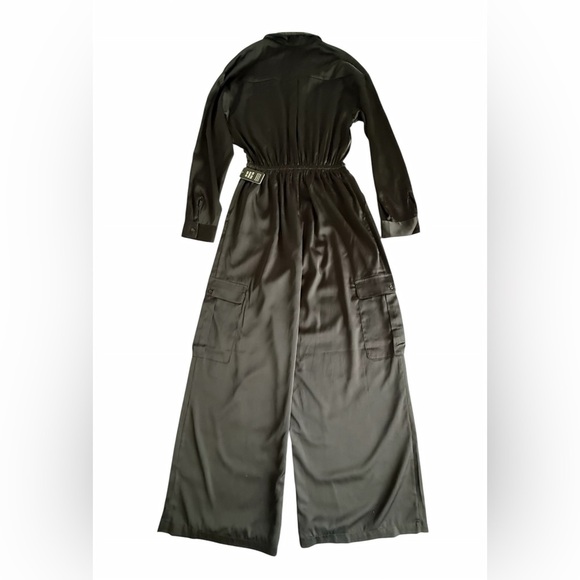 Express Black Satin Utility Jumpsuit Wide Leg Flowy Long Sleeve Size M NWT - Picture 2 of 7